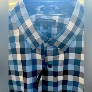 Banana Republic shirt. Never worn.